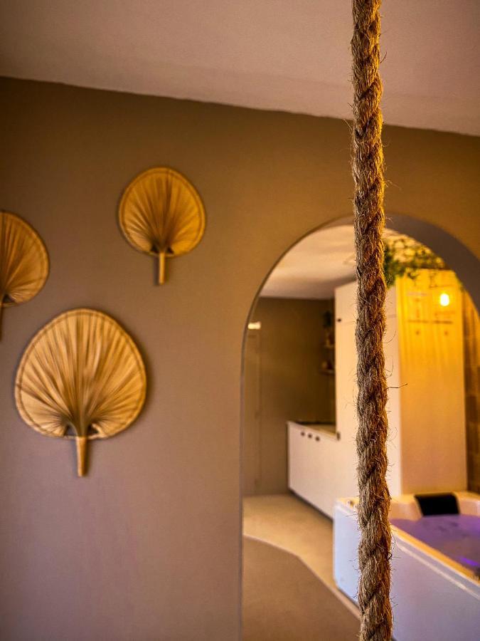 Love Room Suite Bali - Auray En Bretagne Brech Εξωτερικό φωτογραφία