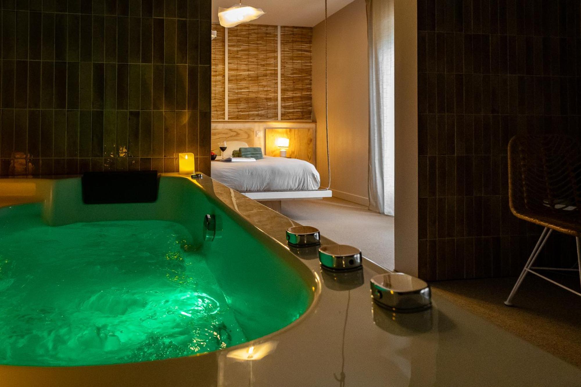 Love Room Suite Bali - Auray En Bretagne Brech Εξωτερικό φωτογραφία